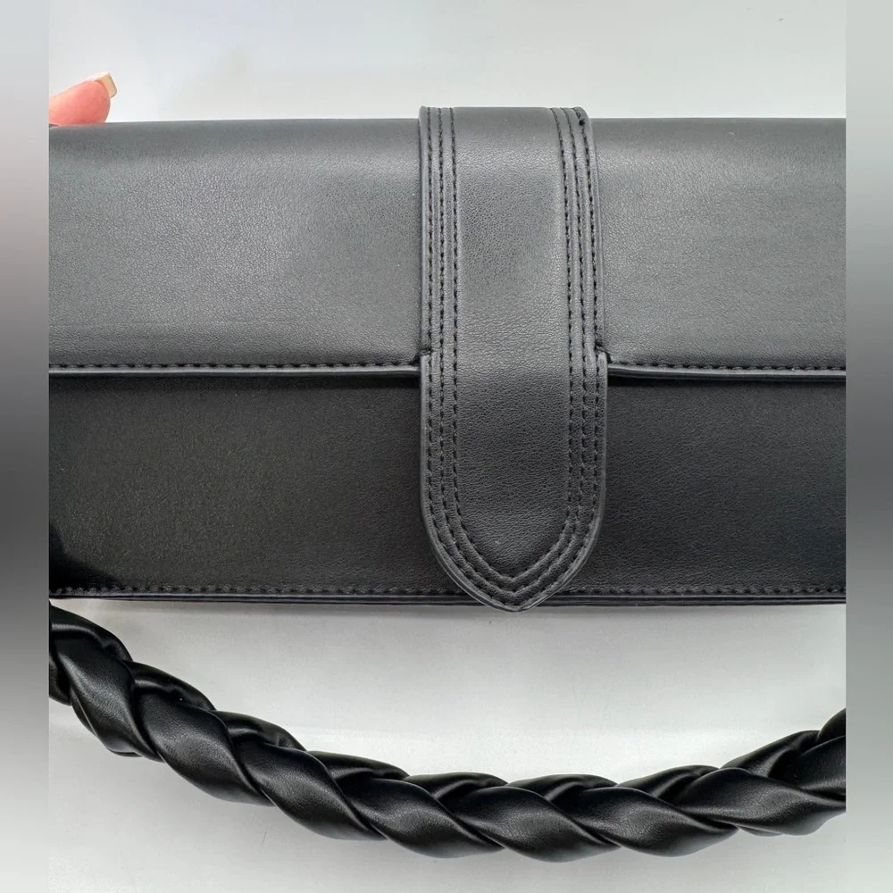Moda Luxe Black Vegan Leather Violet Crossbody  Handbag‎ 11”LX3.5”WX5.5”H NWT